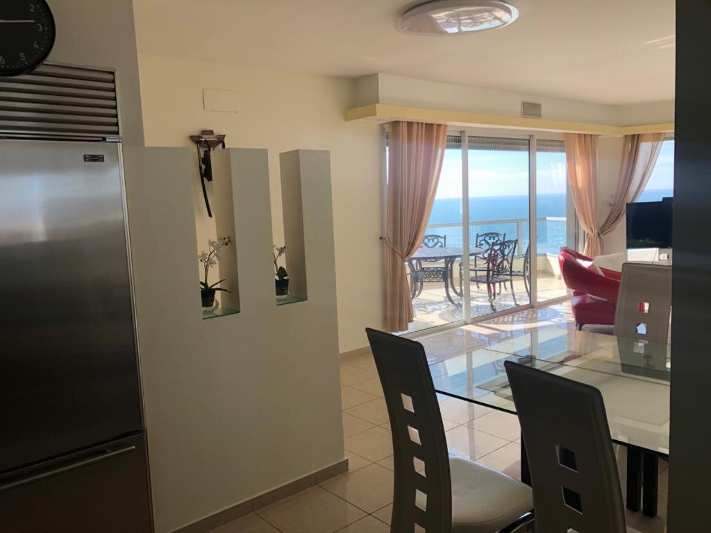 Sky Home Luxury Apartment With Sea View Бат-Ям Экстерьер фото