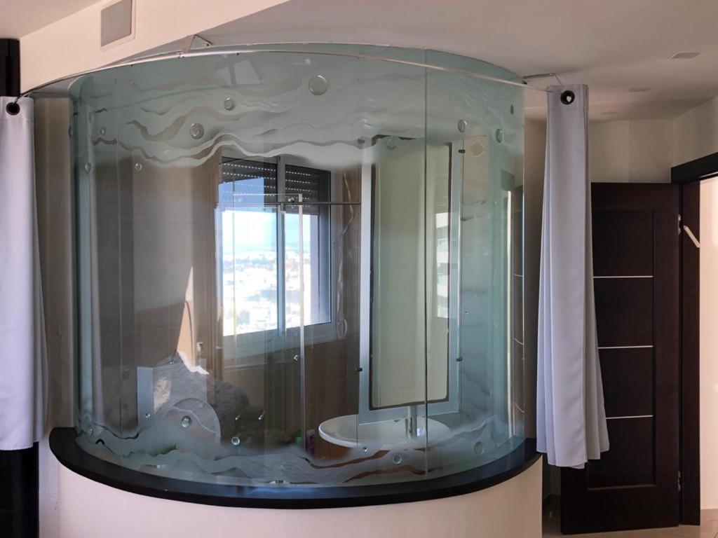 Sky Home Luxury Apartment With Sea View Бат-Ям Экстерьер фото