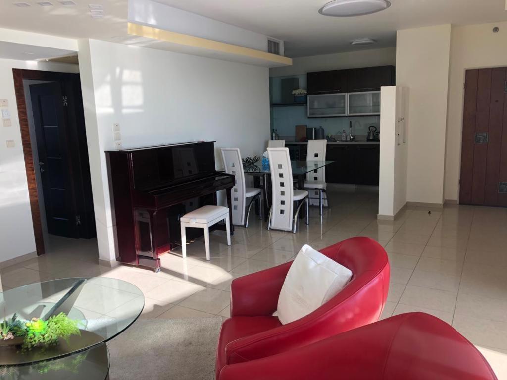 Sky Home Luxury Apartment With Sea View Бат-Ям Экстерьер фото